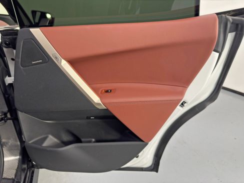 Used 2024 BMW iX xDrive50 w/ Premium Package image 50