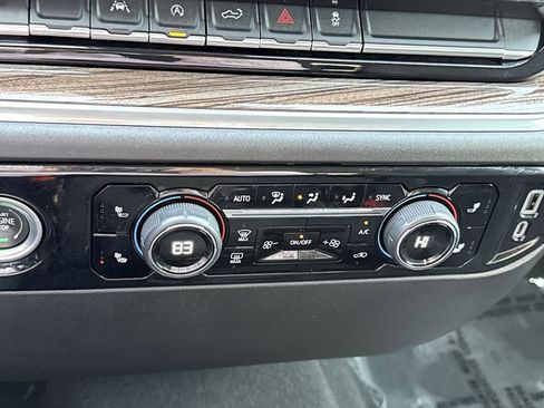 Used 2022 Chevrolet Silverado 1500 LT image 18