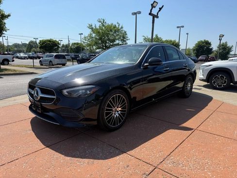 Used 2024 Mercedes-Benz C 300 Sedan image 3