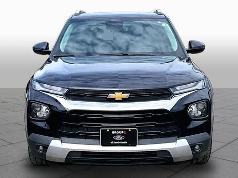 Used 2021 Chevrolet TrailBlazer LT w/ Convenience Package FWD image 4