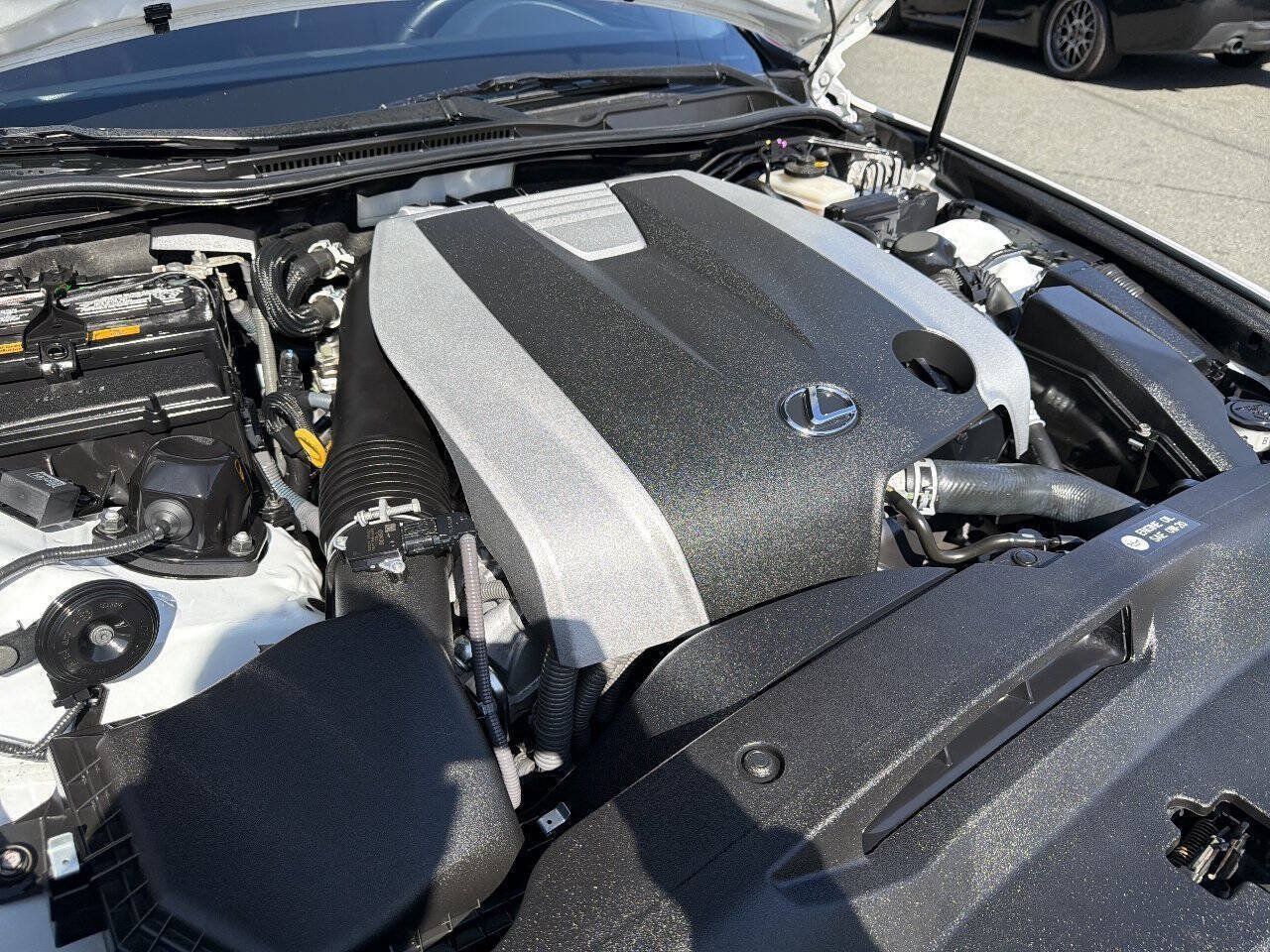 Used 2017 Lexus IS 350 F Sport w/ F Sport Package RWD image 18