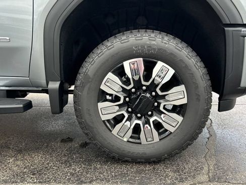New 2026 GMC Sierra 2500 Denali w/ Technology Package AWD/4WD image 13