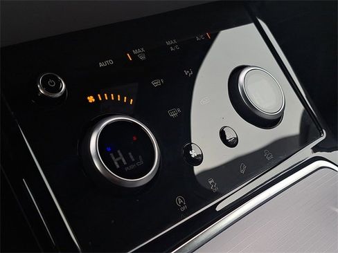 Certified 2023 Land Rover Range Rover Evoque SE image 30