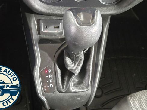 Used 2020 RAM ProMaster City Tradesman FWD image 16