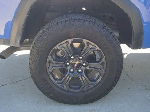 New 2025 GMC Canyon Elevation image 6