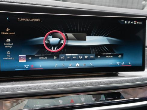 Certified 2023 BMW 740i image 25