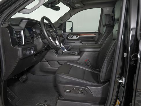 Used 2025 GMC Sierra 2500 Denali w/ Denali Reserve Package image 14