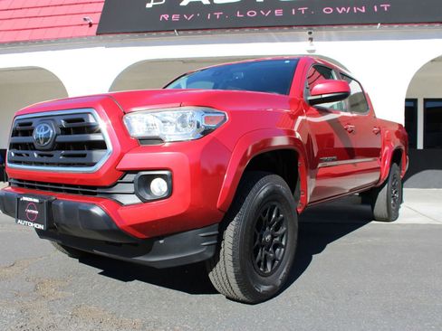 Used 2019 Toyota Tacoma SR5 image 8