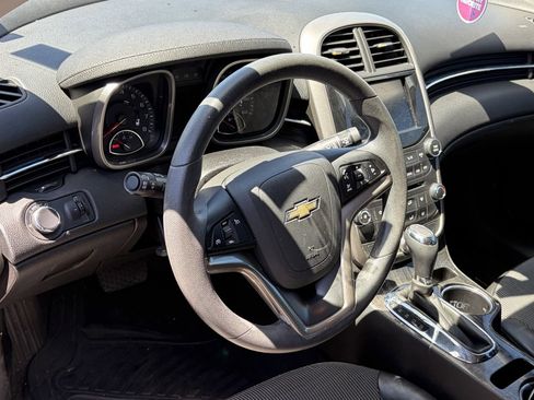 Used 2015 Chevrolet Malibu LT w/ Power Convenience Package FWD image 7