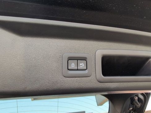 Used 2025 MAZDA CX-30 AWD 2.5 S w/ Premium Package image 11