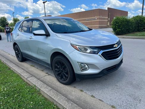 Used 2019 Chevrolet Equinox LT AWD/4WD image 2