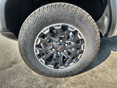 New 2026 GMC Canyon AT4 w/ Technology Plus Package image 34