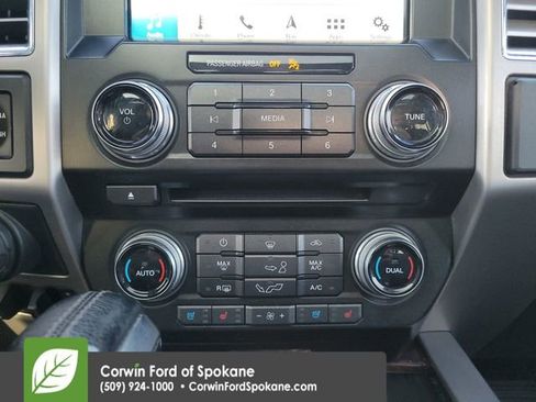 Used 2016 Ford F150 Platinum w/ Technology Package image 33