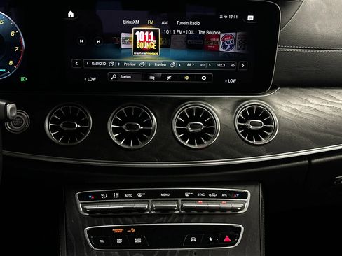 Used 2023 Mercedes-Benz E 450 Coupe image 26