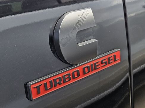 Used 2025 RAM 2500 Limited image 15