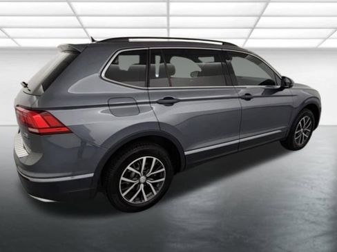 Used 2018 Volkswagen Tiguan SEL AWD/4WD image 8
