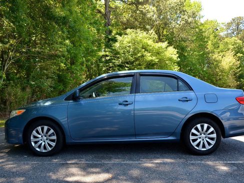 Used 2013 Toyota Corolla LE FWD image 8