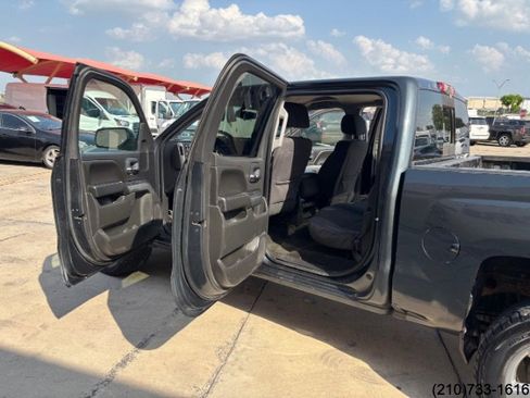 Used 2018 Chevrolet Silverado 1500 LT w/ Texas Edition AWD/4WD image 15