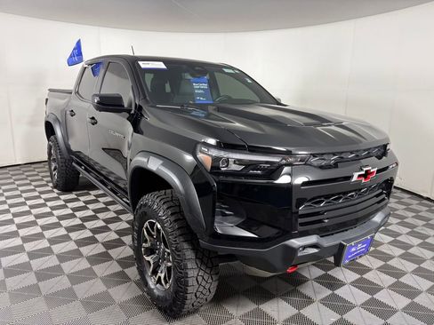 Used 2024 Chevrolet Colorado ZR2 w/ Technology Package image 1