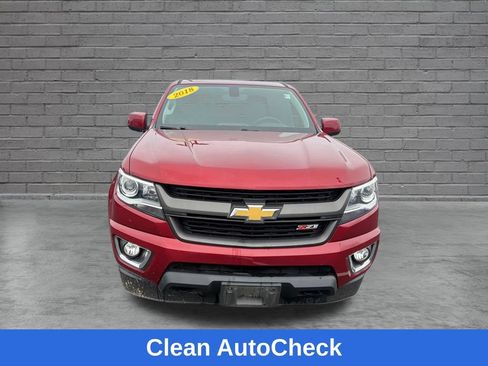 Used 2018 Chevrolet Colorado Z71 AWD/4WD image 2