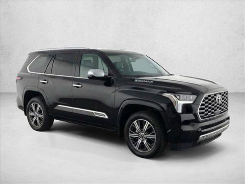 Used 2024 Toyota Sequoia Capstone image 3