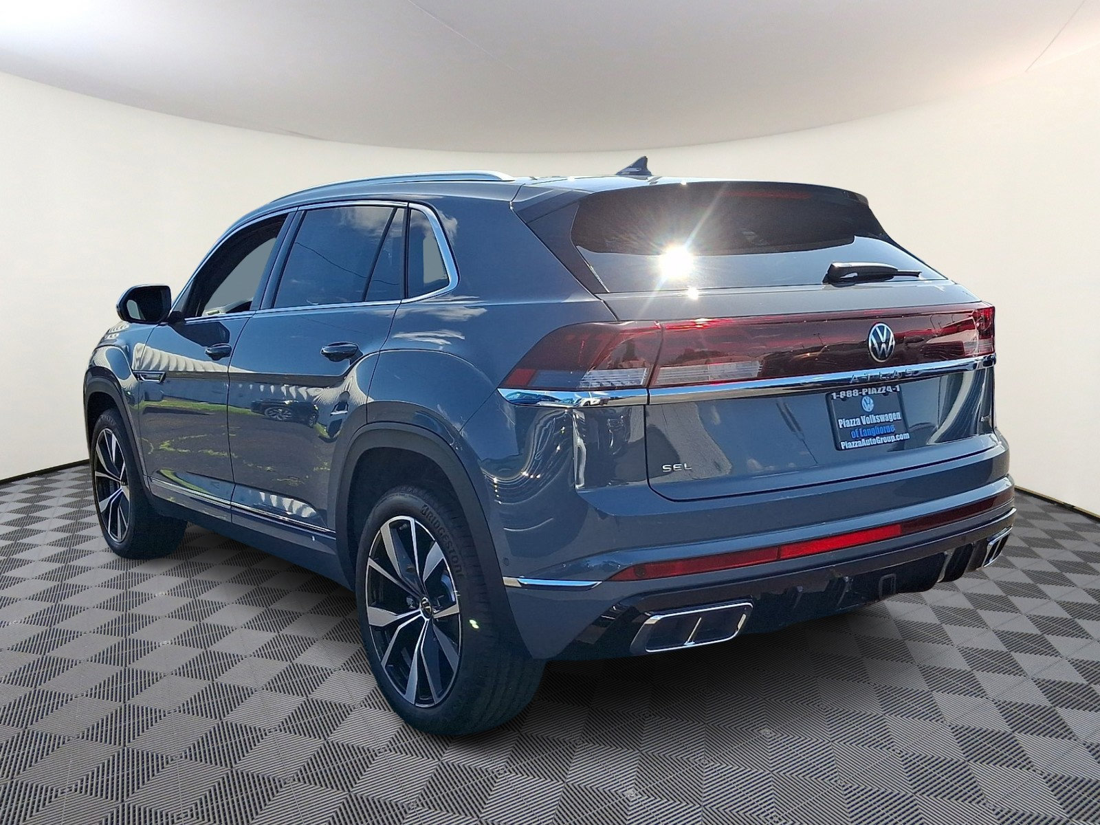 New 2026 Volkswagen Atlas Cross Sport SEL Premium R-Line AWD/4WD image 3