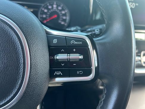 Used 2023 Kia Sorento S w/ Panoramic Sunroof Package AWD/4WD image 18