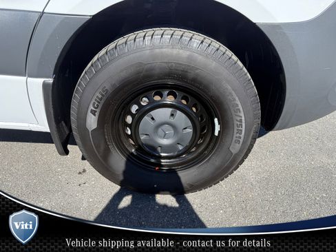 Used 2025 Mercedes-Benz Sprinter 2500 image 15