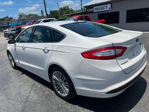 Used 2014 Ford Fusion SE w/ Equipment Group 202A FWD image 7