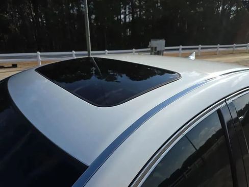 Used 2012 Acura TL w/ Technology Package image 13