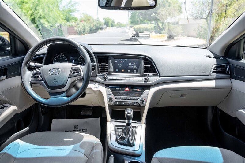 Used 2018 Hyundai Elantra Value Edition FWD image 18
