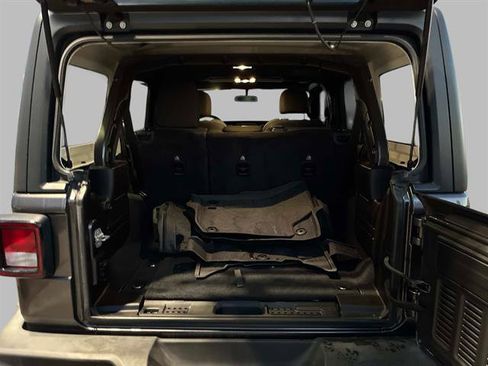 Used 2019 Jeep Wrangler Unlimited Sport S image 11