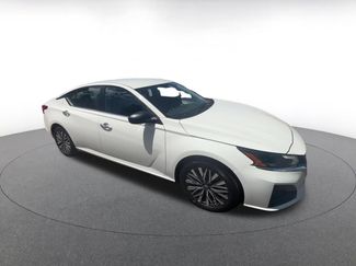 Used 2025 Nissan Altima 2.5 SV FWD video 2