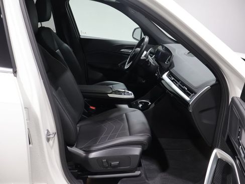 Used 2025 BMW X1 xDrive28i AWD/4WD image 23