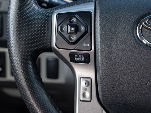 Used 2015 Toyota Tacoma PreRunner w/ TRD Off-Road Package RWD image 18