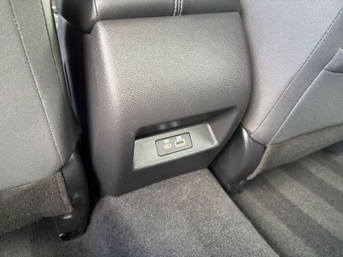 Used 2025 Nissan Altima 2.5 SV FWD image 23