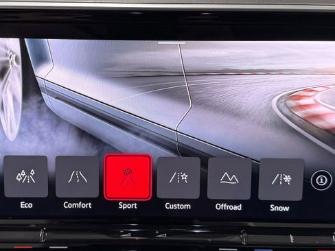 Used 2025 Volkswagen Atlas Cross Sport SEL R-Line image 29