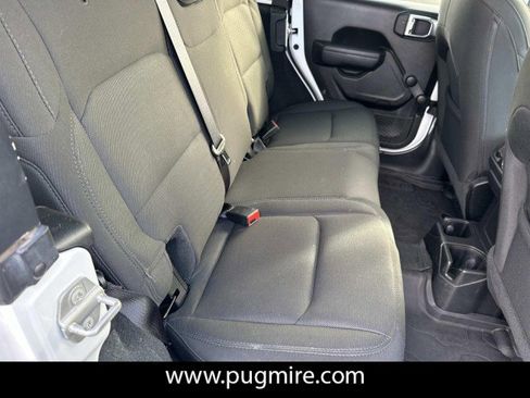 Used 2022 Jeep Wrangler Unlimited Sport image 15