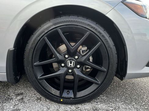 Used 2023 Honda Civic Sport image 11