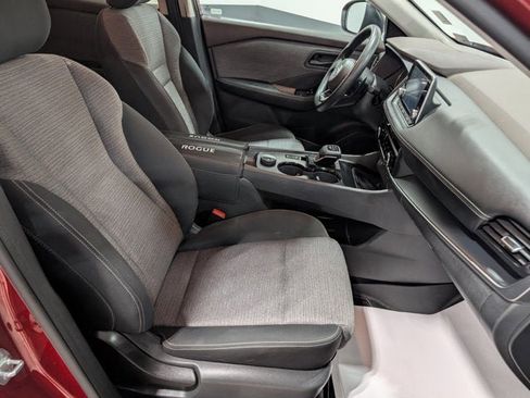 Used 2021 Nissan Rogue S image 19