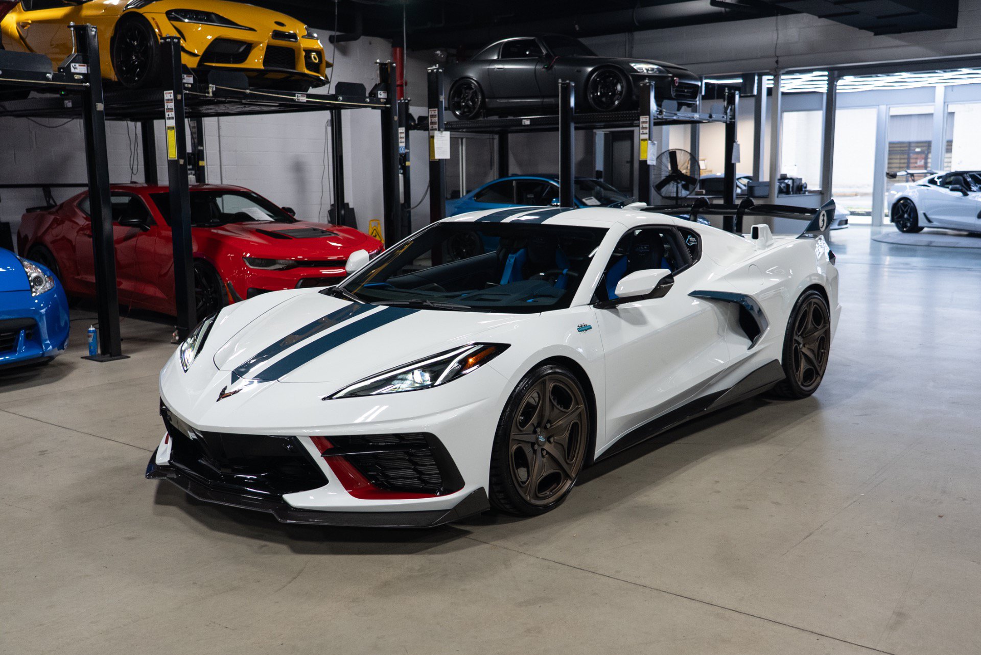 Used 2022 Chevrolet Corvette Stingray Premium Cpe w/ Z51 Performance Package RWD image 1