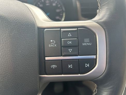 Used 2023 Ford Expedition Limited image 11