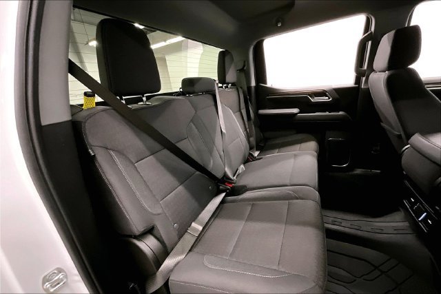 Used 2025 Chevrolet Silverado 1500 LT AWD/4WD image 25