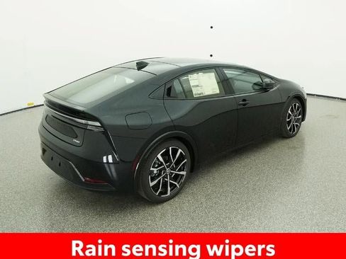 New 2026 Toyota Prius Plug-In Hybrid FWD image 10