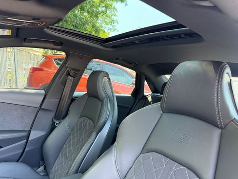 Used 2023 Audi S4 Premium Plus w/ Premium Plus Package AWD/4WD image 5