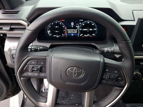 Certified 2026 Toyota Tacoma TRD Off-Road AWD/4WD image 12