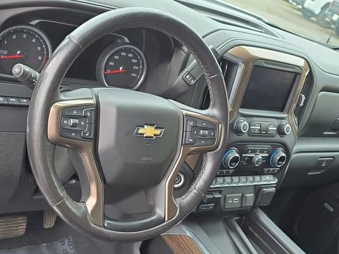 Used 2020 Chevrolet Silverado 1500 High Country w/ Technology Package image 15