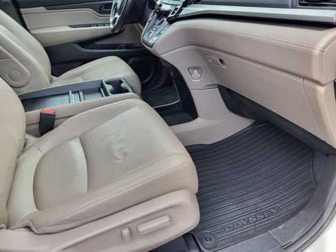 Used 2018 Honda Odyssey EX-L image 16