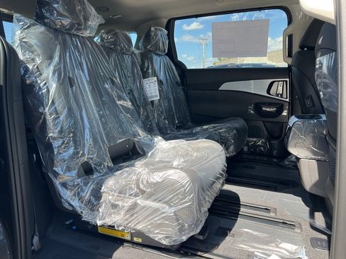 New 2026 Kia Carnival SX Prestige image 13