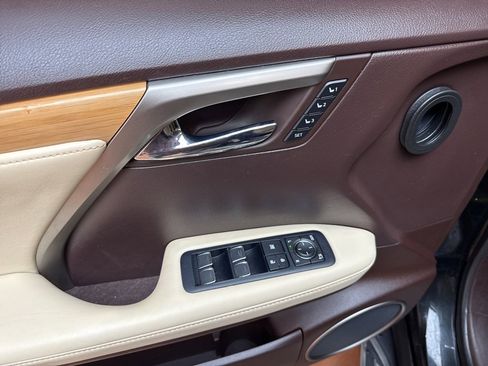 Used 2020 Lexus RX 450hL AWD w/ Premium Package image 26